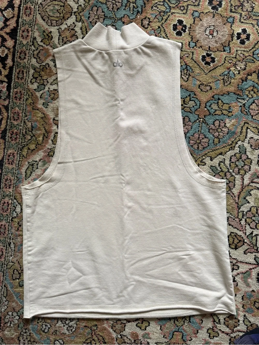 Alo Yoga Alolux Soho Mock Neck Sleeveless Pullover Top Ivory XS